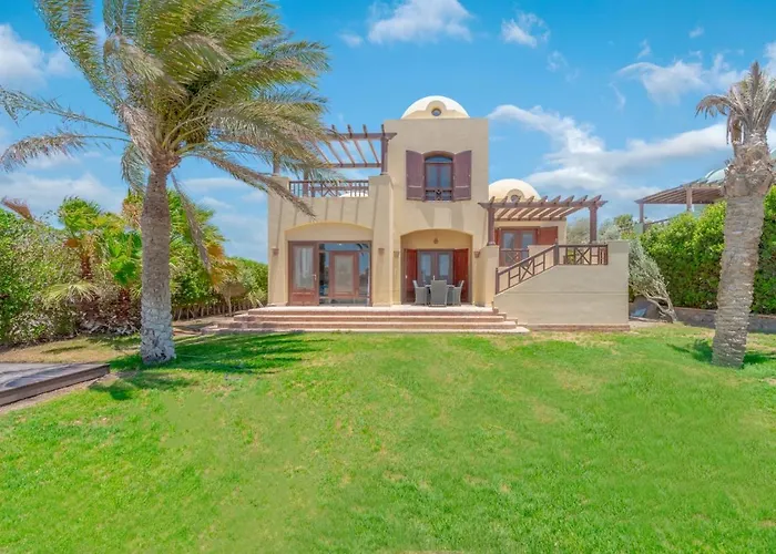 Scenic Views 3-bedroom In Sabina, El Gouna Private Jacuzzi & Lagoon Access Appartamento *